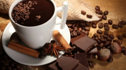 Hogyan készítsünk forró csokoládét otthon?