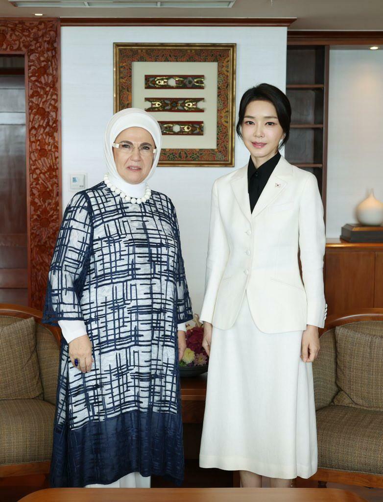 Emine Erdogan és Keon-Hee Kim