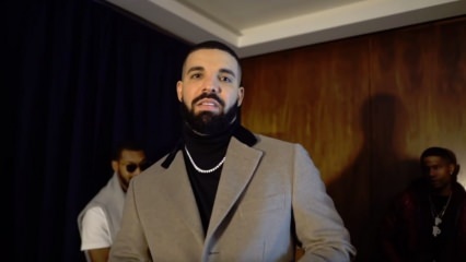 A világhírű énekes, Drake millió dolláros kombinációval megdöbbent