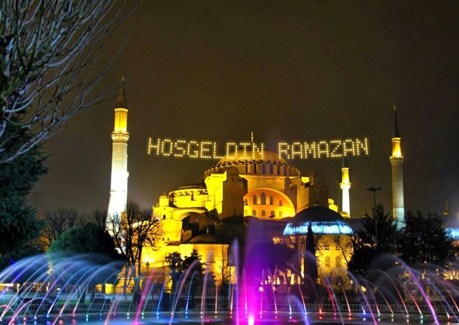 2021 Ramadan İmsakiyesi! Mikor van az első iftar? Isztambul imsakiye sahur és iftar óra