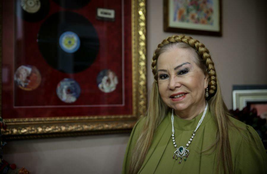 Radikális döntés a 81 éves Bedia Akartürktől! az arcod...