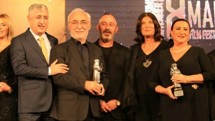 Az Şener Cem Yılmaz kezéből megkapta a „Honor Award” díjat
