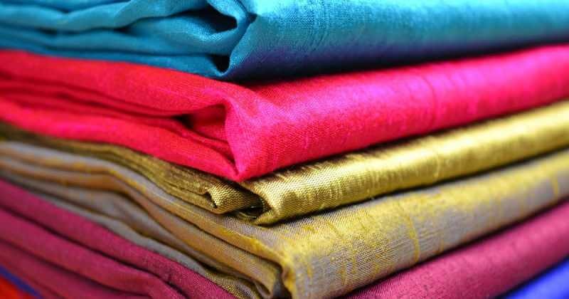 Hogyan tisztítsuk meg a selyem szövetet? Trükk a selyem ruhák mosására