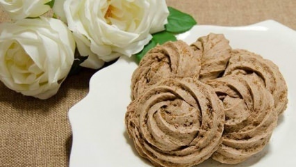 Hogyan készítsünk otthon rózsa sütiket? Hogyan lehet megadni a rózsa süti alakját? 