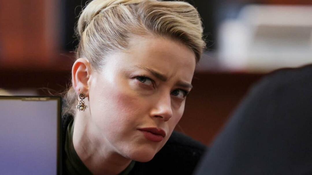 Amber Heard volt felesége, Johnny Deppe kártérítés fizetésével küzd