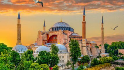 Hol és hogyan lehet eljutni a Hagia Sophia mecsetbe? Melyik kerületben található a Hagia Sophia mecset