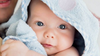 Mit kell tenni a csecsemők csuklásának átadásakor?