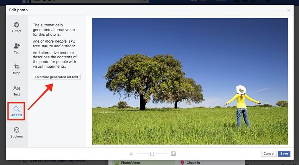 A Facebook most lehetővé teszi a felhasználók számára, hogy felülírják az oldalra feltöltött képek automatikusan létrehozott alt szövegét.
