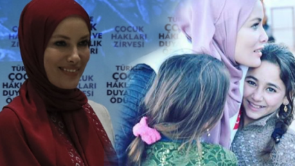 A hidzsáb színésznő, Gamze Özçelik úton van Afrikába!