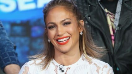 Jennifer Lopez megjelenteti a bőrápolási márkát