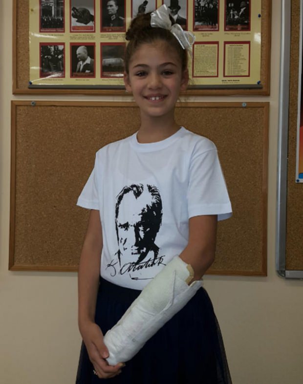 Isabella Damla Güven karja eltört, de nem hagyta el a szettet