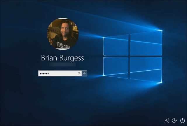 Elrejti a nevét, a fényképet és az e-mailt a Windows 10 bejelentkezési képernyőjén