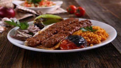 Hogyan készítsünk igazi Adana kebabot? Adana kebab házi receptje