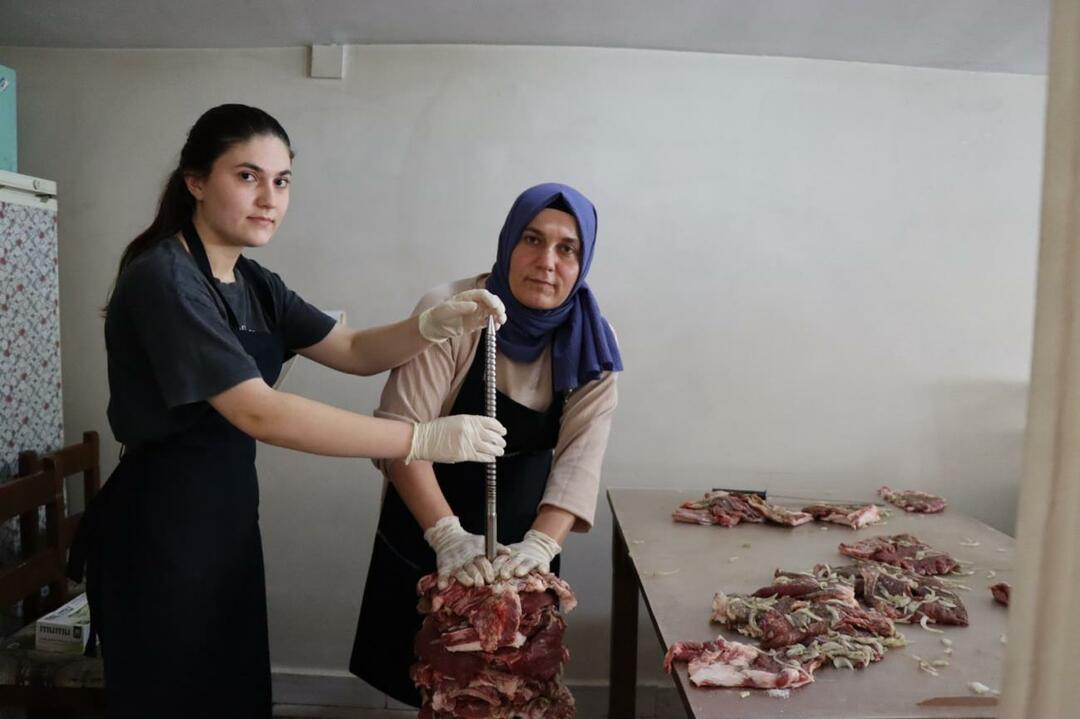 Az első anyától és lányától Erzurumban! Kakaskebabot üzemeltetnek