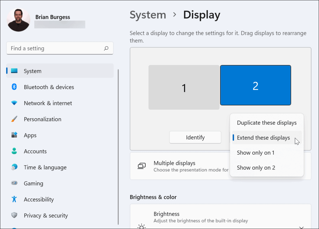 A kijelző monitor beállításainak kiterjesztése Windows 11 rendszerben