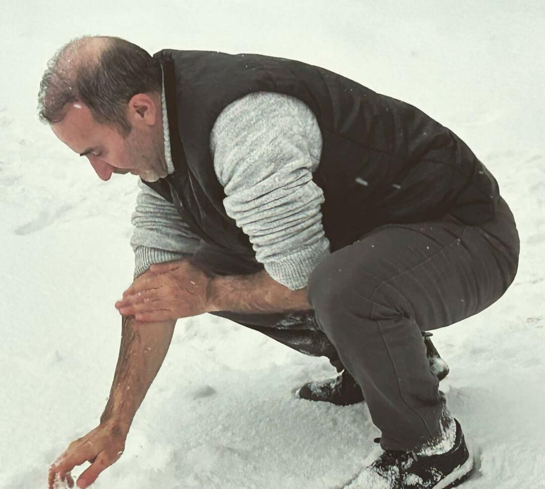 Ömer Karaoğlu hóval mosdatott