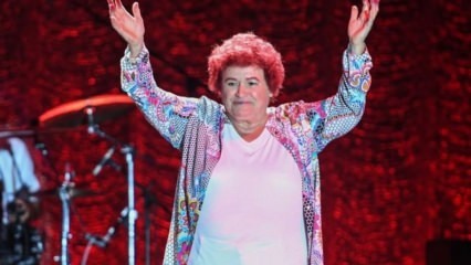 Selda Bağcan koncertet tett unokaöccseivel! Amikor az adánt a koncerten elolvastak ...