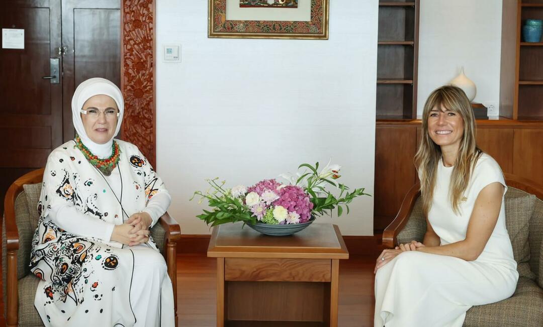 Emine Erdoğan Balin találkozott a vezetők feleségeivel