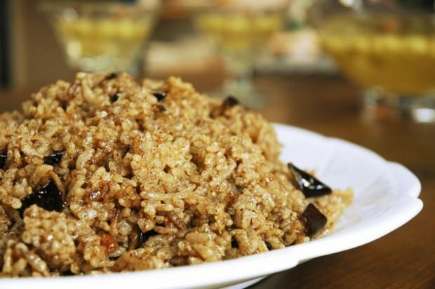 Hogyan készítsünk rizst padlizsánnal