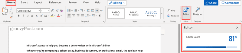 Microsoft Editor gomb és oldalsáv a Word online szolgáltatásban