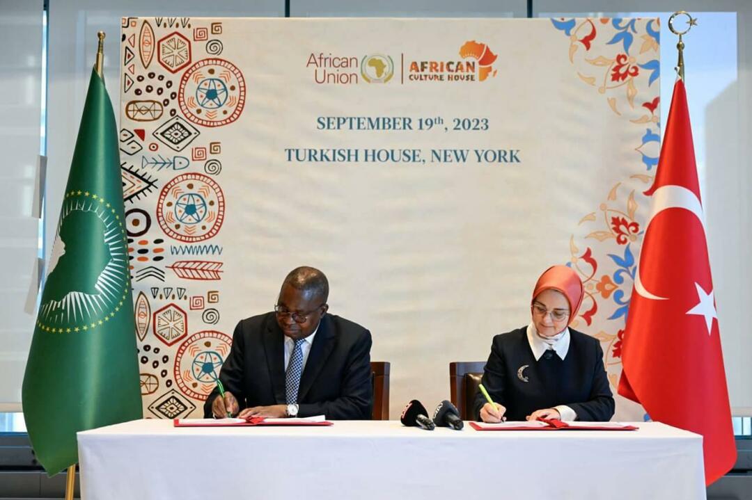 Szándéknyilatkozatot írt alá az Afrikai Kultúrház Egyesület és az Afrikai Unió