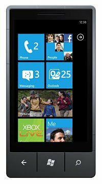 Az első Nokia Windows Phone 7 készülékek nem változtatnak játékban