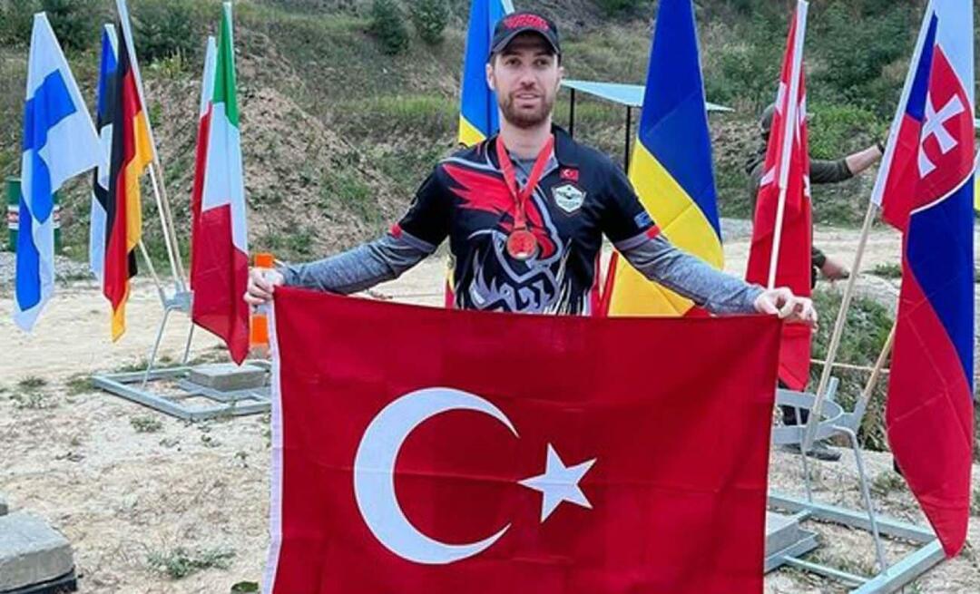 Seda Sayan fia, Oğulcan Engin büszkén lengeti a török ​​zászlót Lengyelországban!
