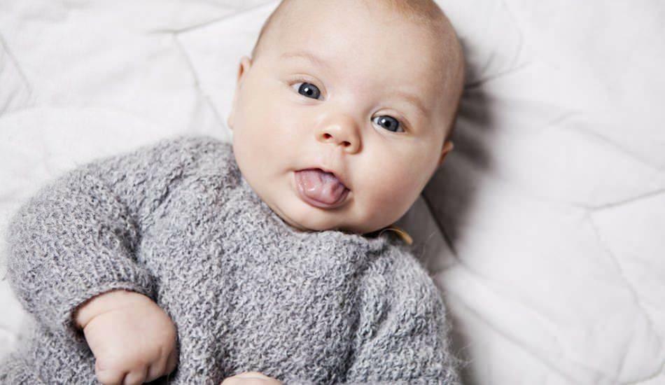 csecsemőknél kilóg a nyelv
