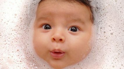 Ha a baba fürdés közben nyel le vizet ..