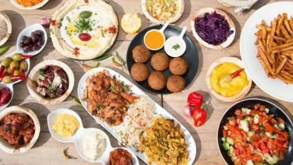 Melyek azok az ételek, amelyek teljes böjtöt tartanak a böjt megkönnyítése érdekében? Az iftar súlygyarapodásának megakadályozására szolgáló módszerek