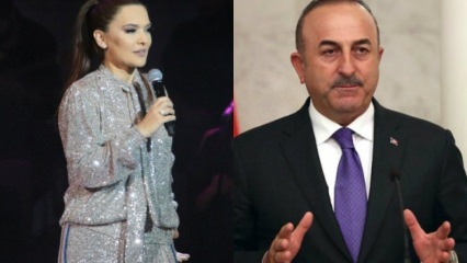 Dicséret Demet Akalın és Mevlüt Çavuşoğlu külügyminiszter között