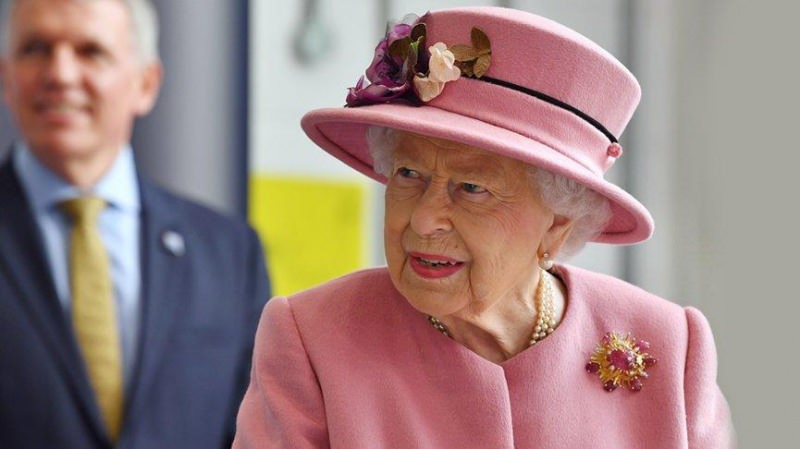 Királynő II. Elizabeth kiment maszk nélkül! 7 hónap végén ...