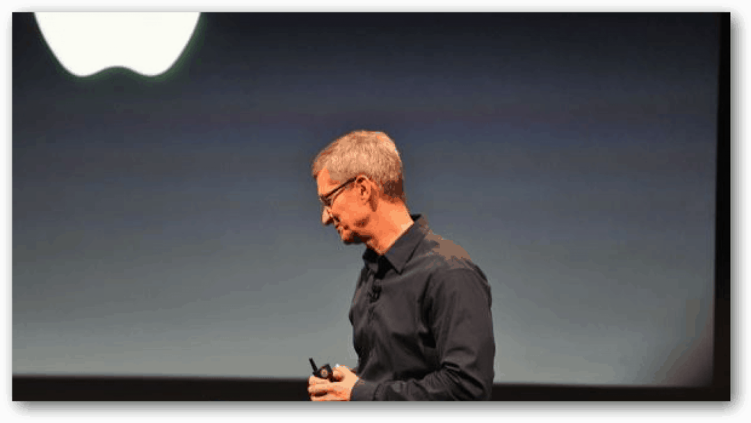 Apple Breaking News: Amit Tim Cook vezérigazgató mutatta be