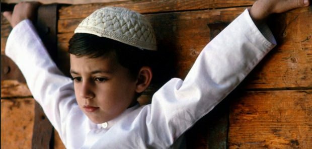 Mit kell tenni annak a gyermeknek, aki nem imádkozik?