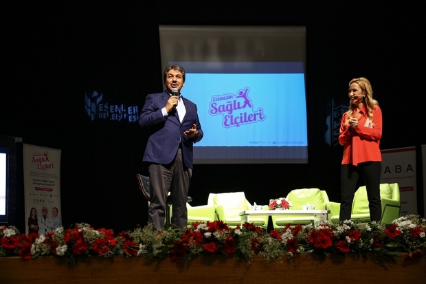 A „Mustafa Sandal” részt vett az Esenler nők rendezvényén