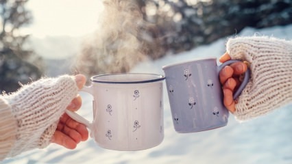 Kellemes gyengítő téli tea recept az Ender Saraç-tól! Gyengíti a téli tea, milyen előnyei vannak?