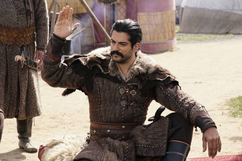 Megszakítja Osman Bey a mongol és a bizánci játékokat? Alapította Osman 17. 1. rész trailer ...