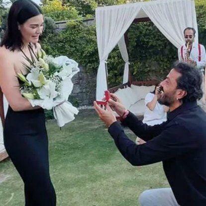 İrsel Çivit Sevcan Yaşara 3 hónappal ezelőtt házasságot javasolt.