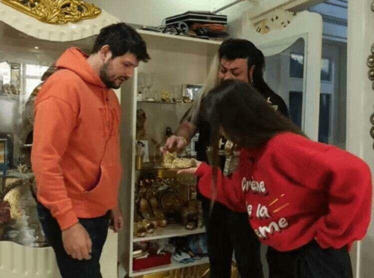 Fırat Albayram és Ceyda Town Cobra meglátogatta Murat házát 