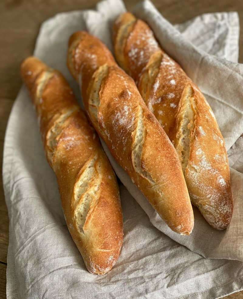Hogyan lehet elkészíteni a legkönnyebb bagett kenyeret? Tippek a francia bagett kenyérhez