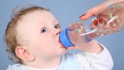 Meg kell adni a csecsemőknek vizet?
