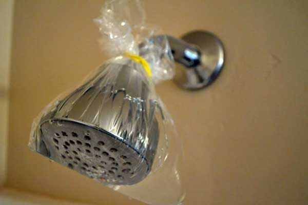 hogyan kell tisztítani a zuhanyfejet