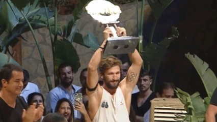 A túlélő bajnok, Adem Kılıççı tapsát tapsolják
