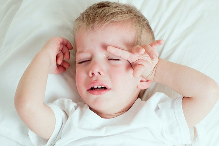 Hogyan lehet megérteni a fejfájást csecsemőknél?