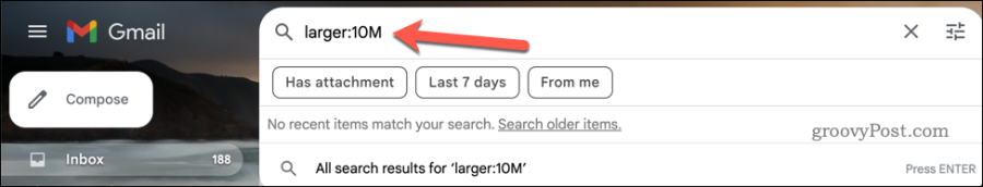 Nagyobb keresés futtatása a Gmail keresősávjában