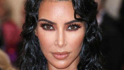 Kim Kardashian: A feleségem nem akarja, hogy én már felöltözködjek!