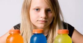 Szakértők figyelmeztettek! A gyerekek energiaital-fogyasztása kudarcot okoz