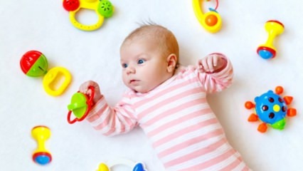 Milyennek kellene lennie a csecsemők első életkorú játékának?