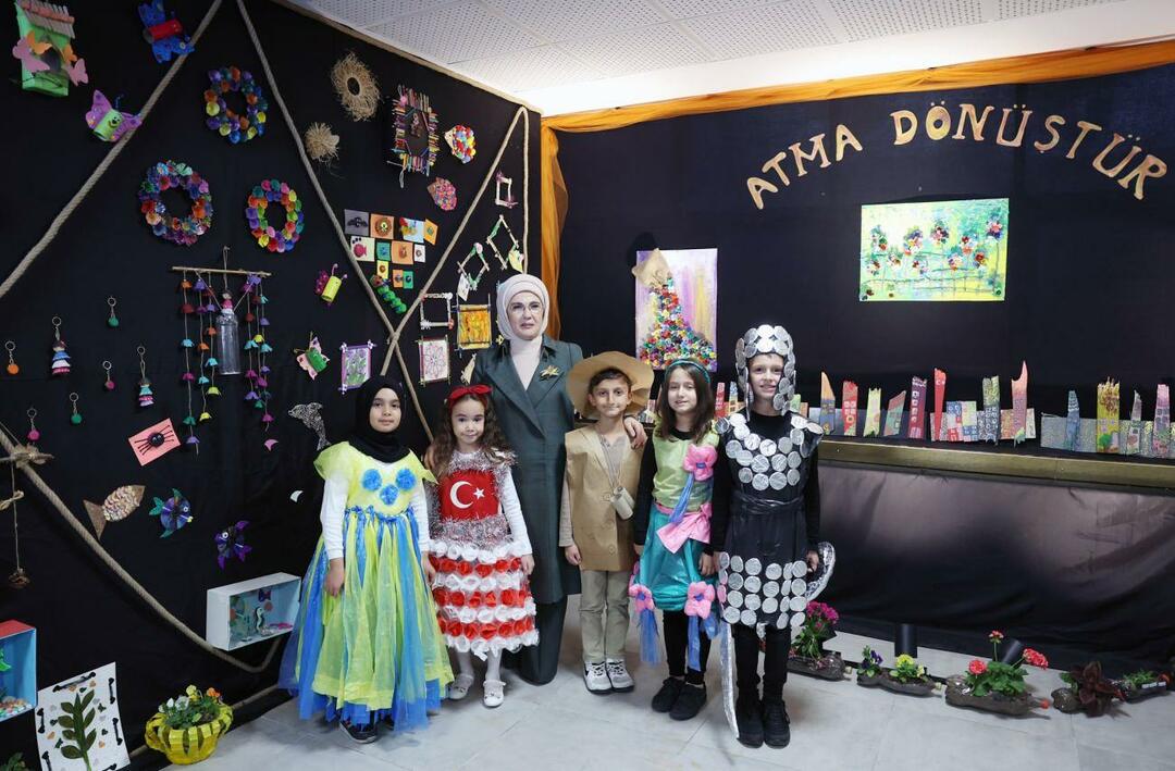 Emine Erdoğan ellátogatott az ankarai Ostim Általános Iskolába