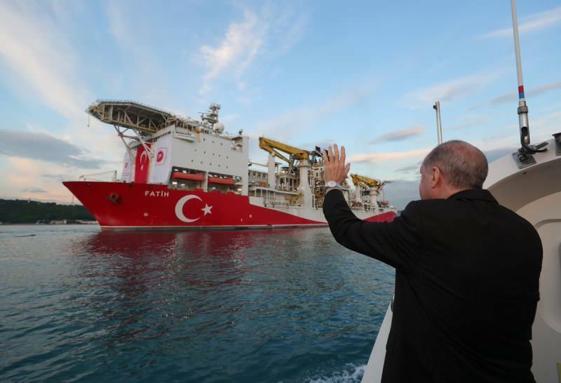 A hódítóhajó földgázkészleteket talál a Fekete-tengeren 
